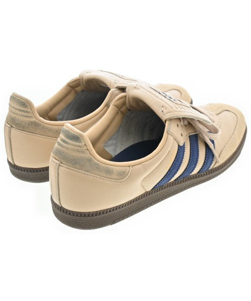 adidas รองเท้าผ้าใบ