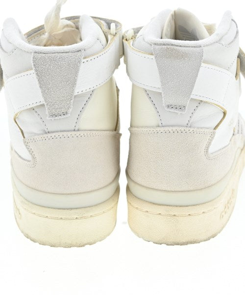 adidas รองเท้าผ้าใบ