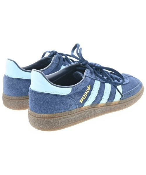 adidas รองเท้าผ้าใบ
