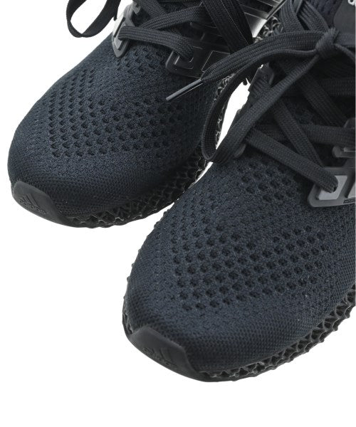 adidas รองเท้าผ้าใบ