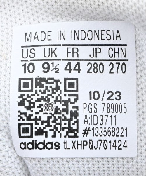 adidas รองเท้าผ้าใบ