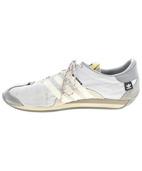 adidas รองเท้าผ้าใบ