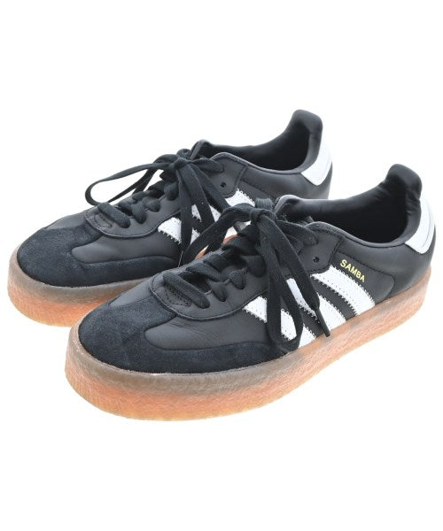 adidas รองเท้าผ้าใบ