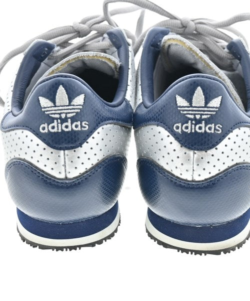 adidas รองเท้าผ้าใบ