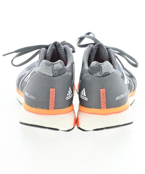 adidas รองเท้าผ้าใบ