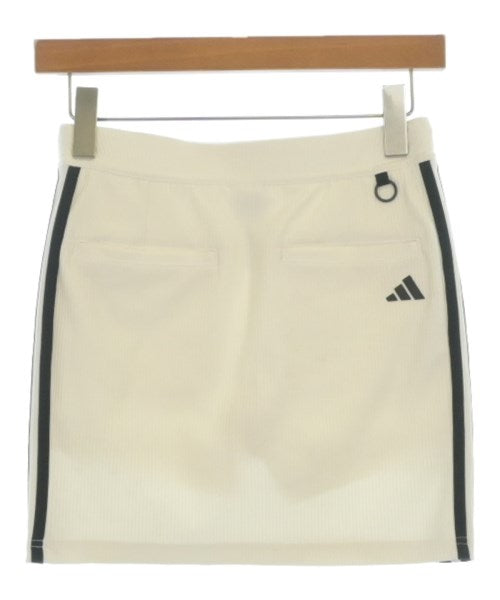 adidas กระโปรงสั้น