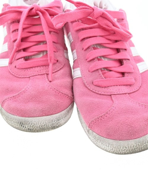 adidas รองเท้าผ้าใบ
