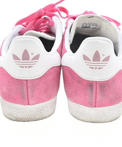 adidas รองเท้าผ้าใบ