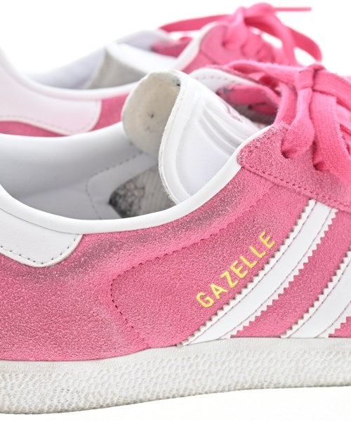 adidas รองเท้าผ้าใบ
