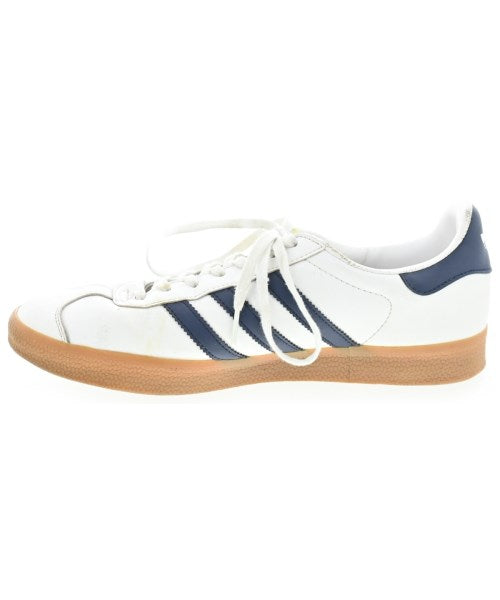 adidas รองเท้าผ้าใบ