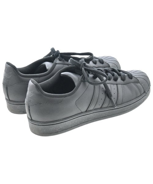 adidas รองเท้าผ้าใบ
