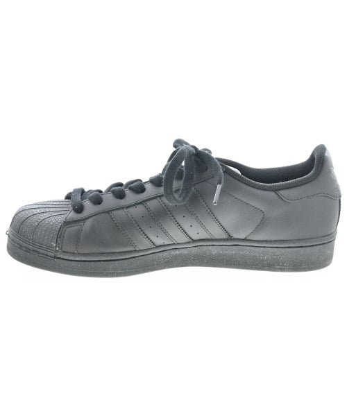 adidas รองเท้าผ้าใบ