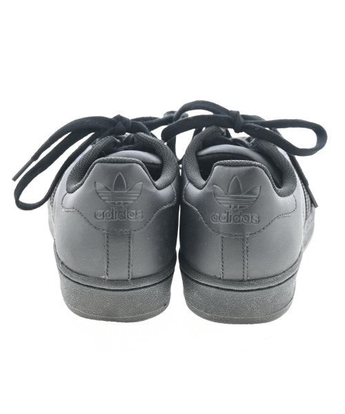 adidas รองเท้าผ้าใบ