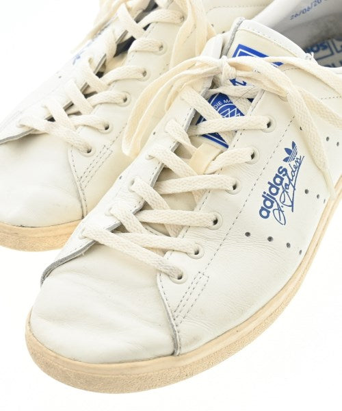 adidas รองเท้าผ้าใบ