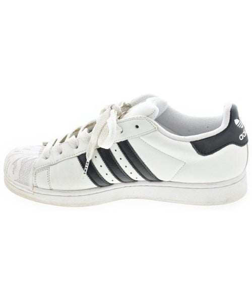 adidas รองเท้าผ้าใบ