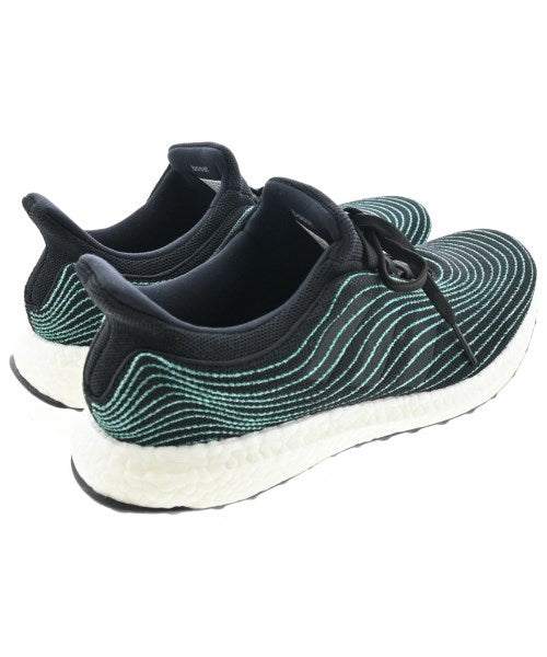 adidas รองเท้าผ้าใบ