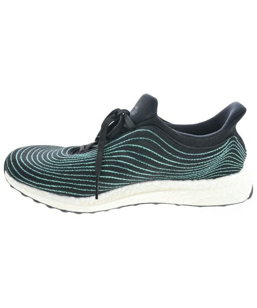 adidas รองเท้าผ้าใบ
