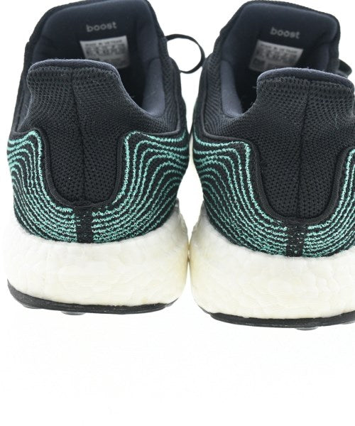 adidas รองเท้าผ้าใบ