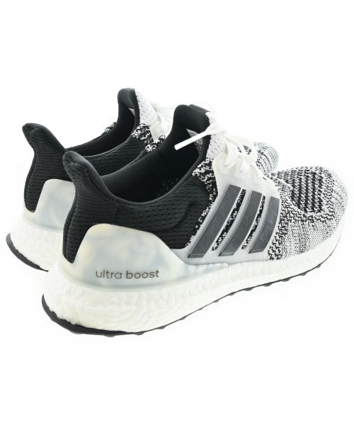 adidas รองเท้าผ้าใบ