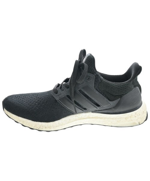 adidas รองเท้าผ้าใบ