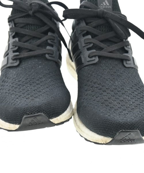 adidas รองเท้าผ้าใบ
