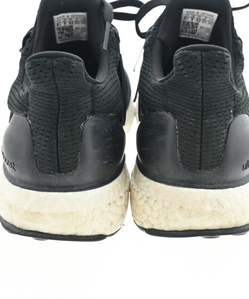 adidas รองเท้าผ้าใบ