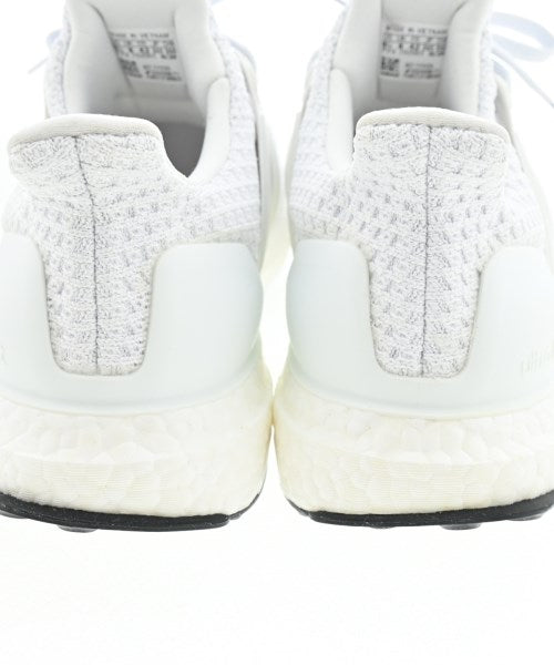 adidas รองเท้าผ้าใบ