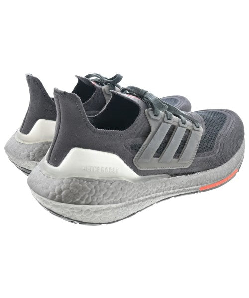 adidas รองเท้าผ้าใบ