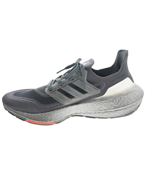 adidas รองเท้าผ้าใบ
