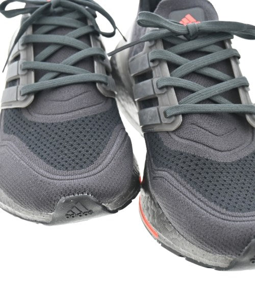adidas รองเท้าผ้าใบ