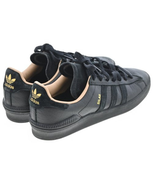 adidas รองเท้าผ้าใบ
