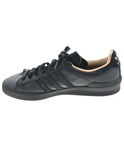 adidas รองเท้าผ้าใบ