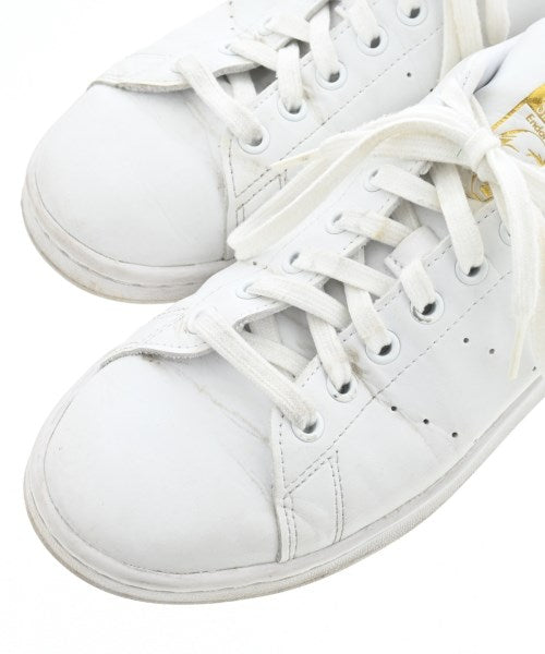 adidas รองเท้าผ้าใบ