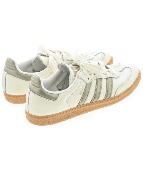 adidas รองเท้าผ้าใบ