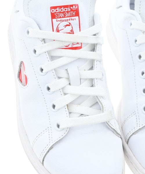 adidas รองเท้าผ้าใบ