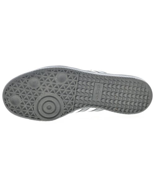 adidas รองเท้าผ้าใบ