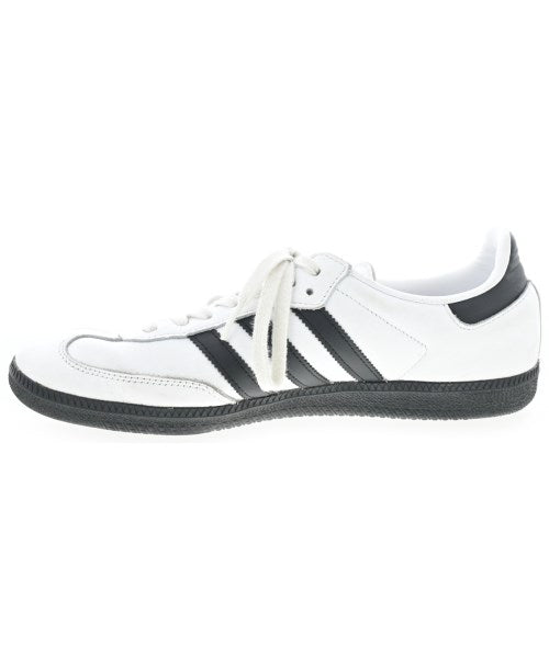 adidas รองเท้าผ้าใบ