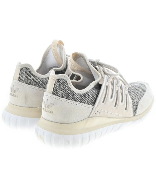 adidas รองเท้าผ้าใบ