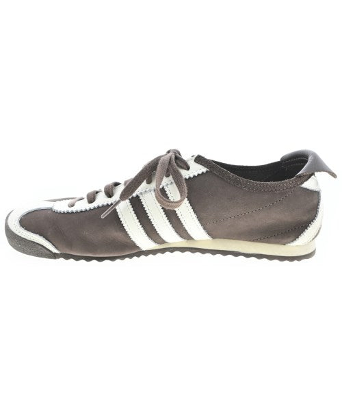 adidas รองเท้าผ้าใบ
