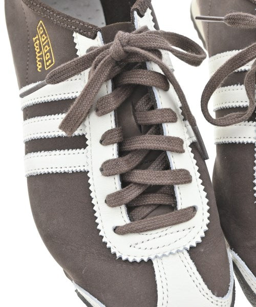 adidas รองเท้าผ้าใบ