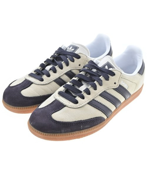 adidas รองเท้าผ้าใบ