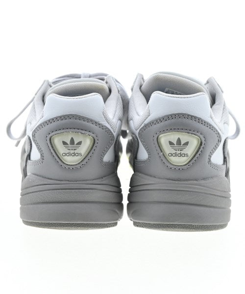 adidas รองเท้าผ้าใบ