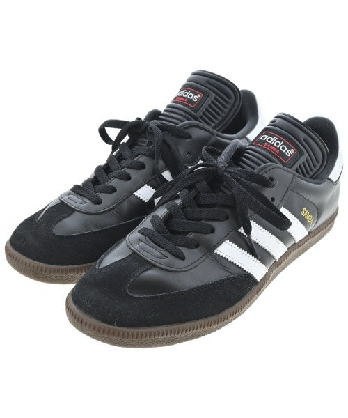adidas รองเท้าผ้าใบ