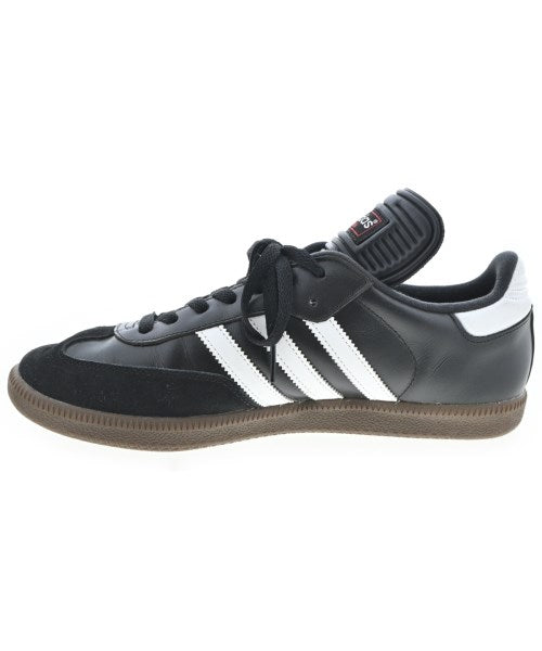 adidas รองเท้าผ้าใบ