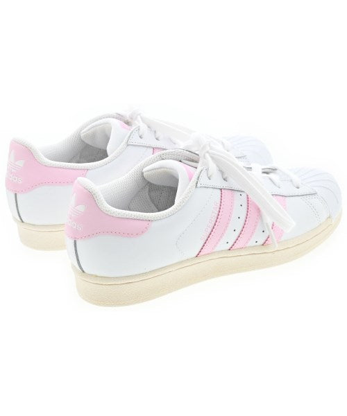 adidas รองเท้าผ้าใบ