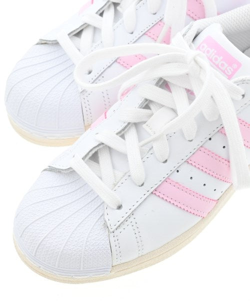 adidas รองเท้าผ้าใบ