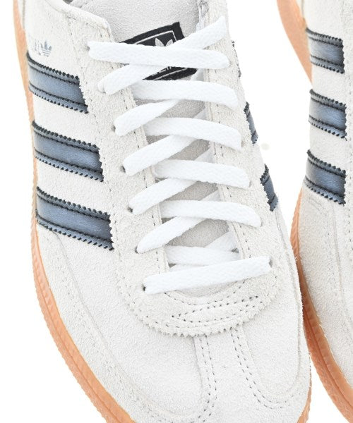 adidas รองเท้าผ้าใบ