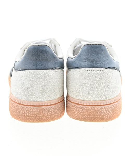 adidas รองเท้าผ้าใบ