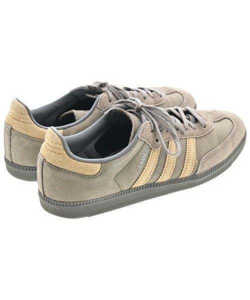 adidas รองเท้าผ้าใบ