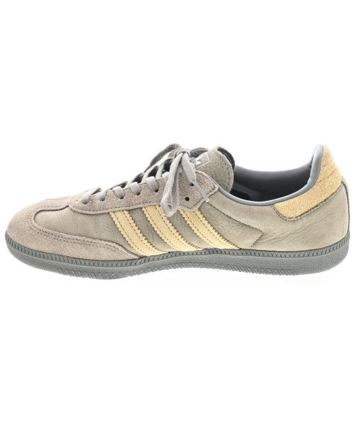 adidas รองเท้าผ้าใบ